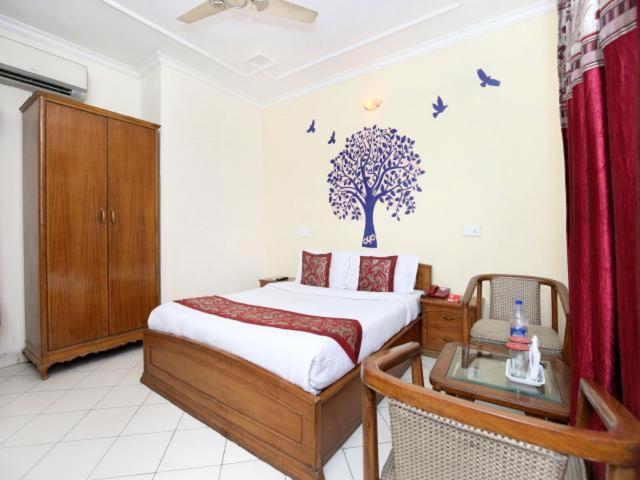 Hotel Paradise Chandīgarh מראה חיצוני תמונה
